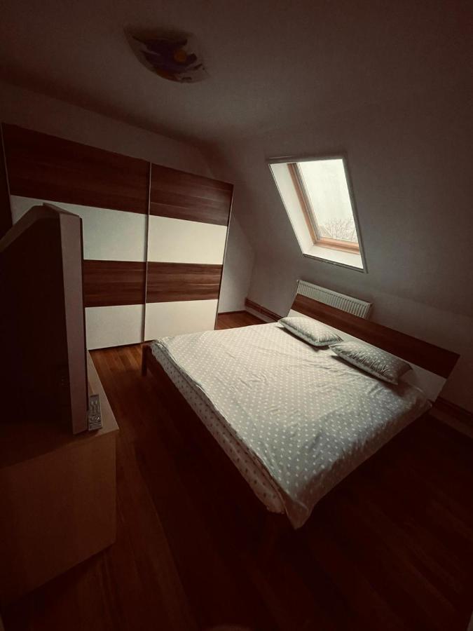 Casa Verde Foeni Luaran gambar